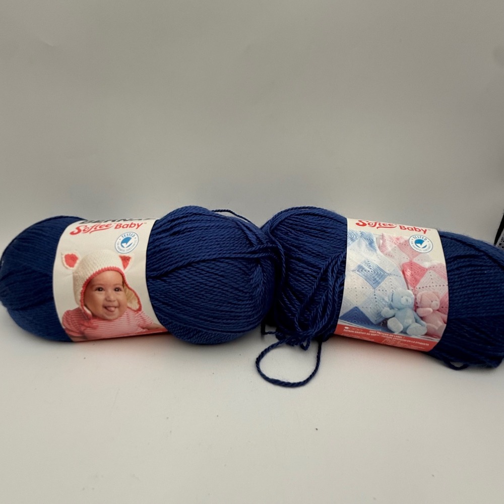 Bernat Softee Baby Yarn Navy 54007 100% Acrylic Light 3 Weight 2 Skeins 724 Yds